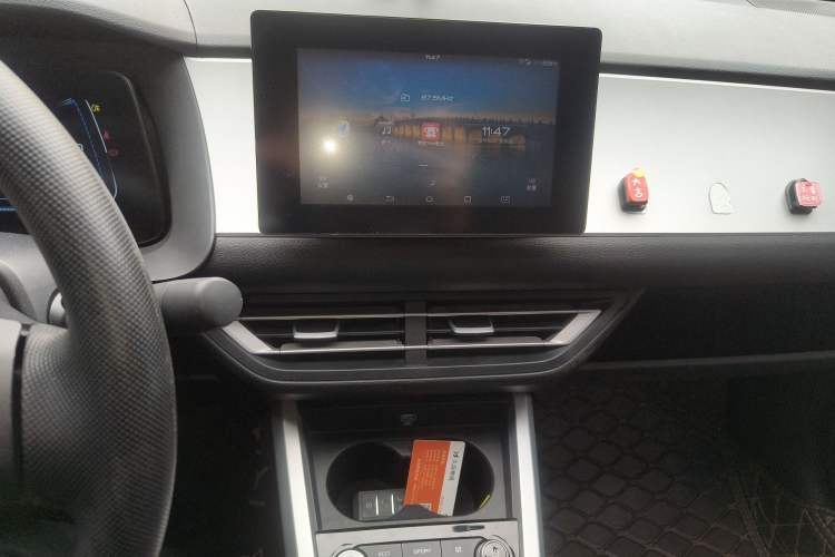 Used BYD e1 2020 Smart Comfort Version Audio And AC Panel