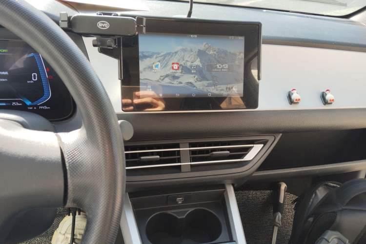Used BYD e1 2020 Smart Comfort Version Audio And AC Panel