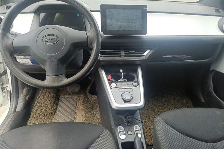 Used BYD e1 2020 Smart Comfort Version Center Console