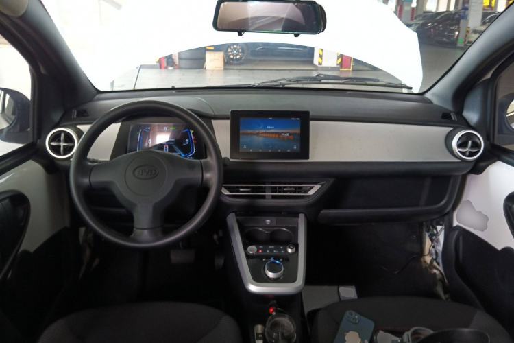 Used BYD e1 2020 Smart Comfort Version Center Console