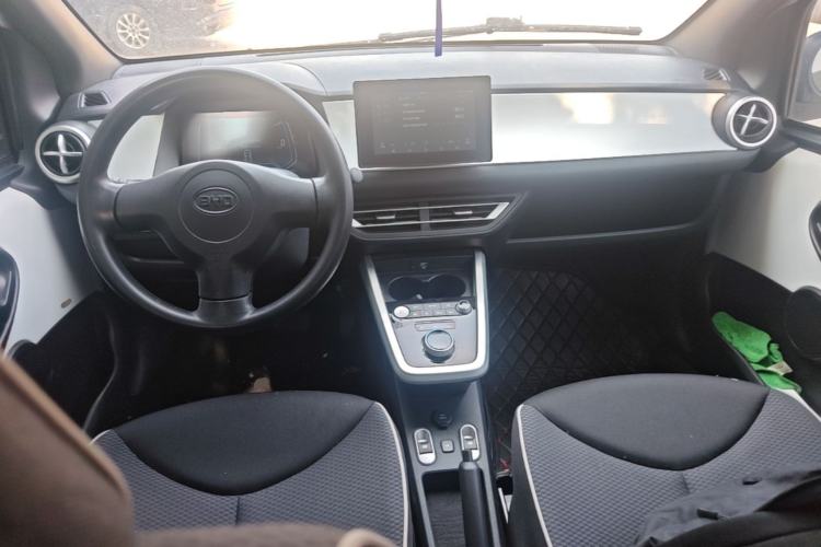 Used BYD e1 2020 Smart Comfort Version Center Console