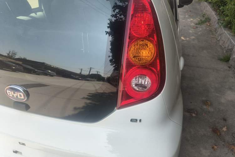 Used BYD e1 2020 Smart Comfort Version Exterior 6