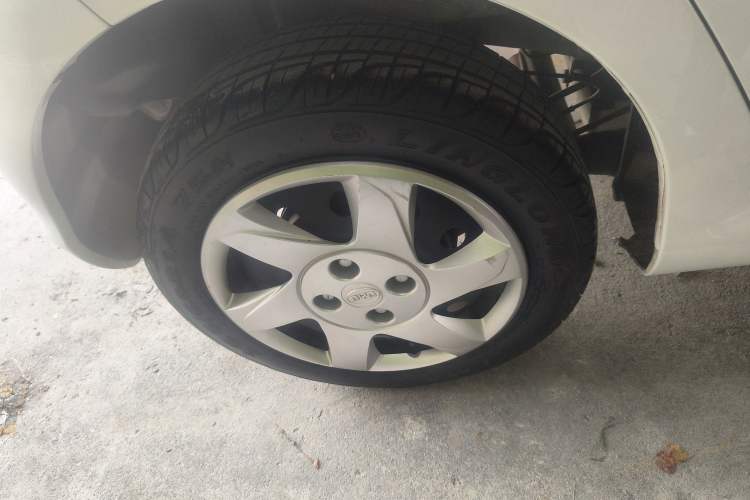 Used BYD e1 2020 Smart Comfort Version Exterior 8