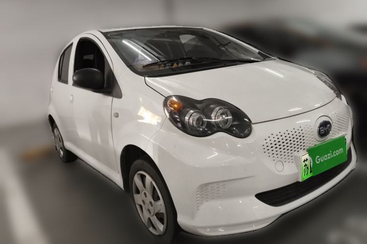 Used BYD e1 2020 Smart Comfort Version Front Right 45 Deg