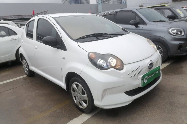 Used BYD e1 2020 Smart Comfort Version Front Right 45 Deg