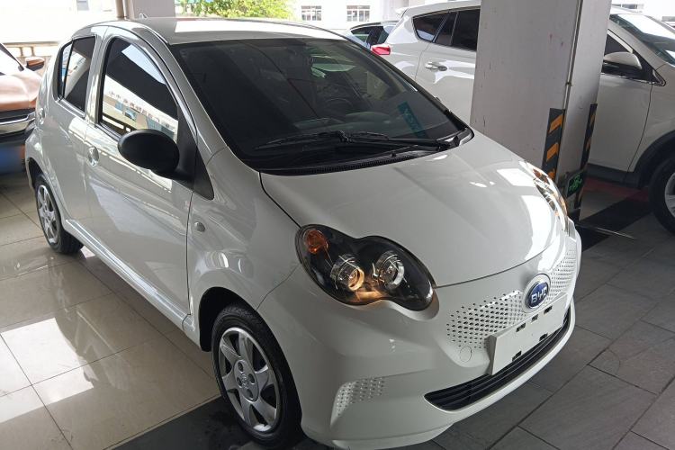 Used BYD e1 2020 Smart Comfort Version Front Right 45 Deg