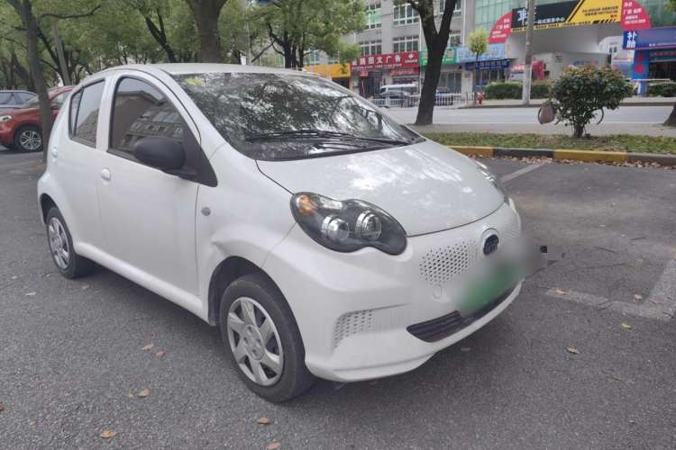 Used BYD e1 2020 Smart Comfort Version Front Right 45 Deg