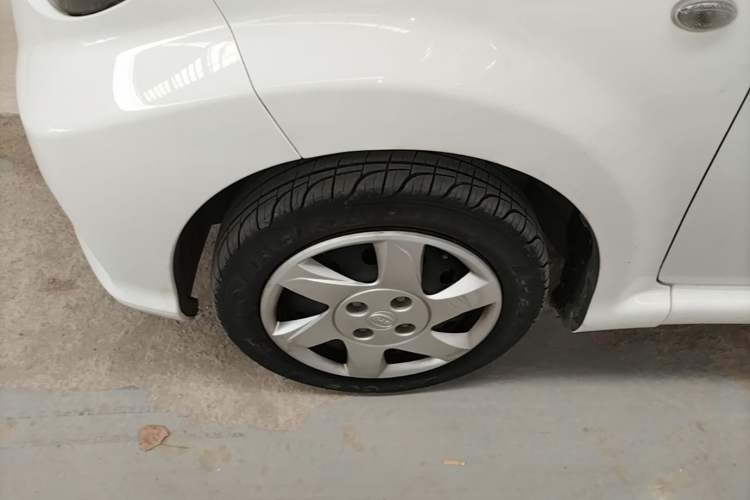 Used BYD e1 2020 Smart Comfort Version Left Front Wheel Hub
