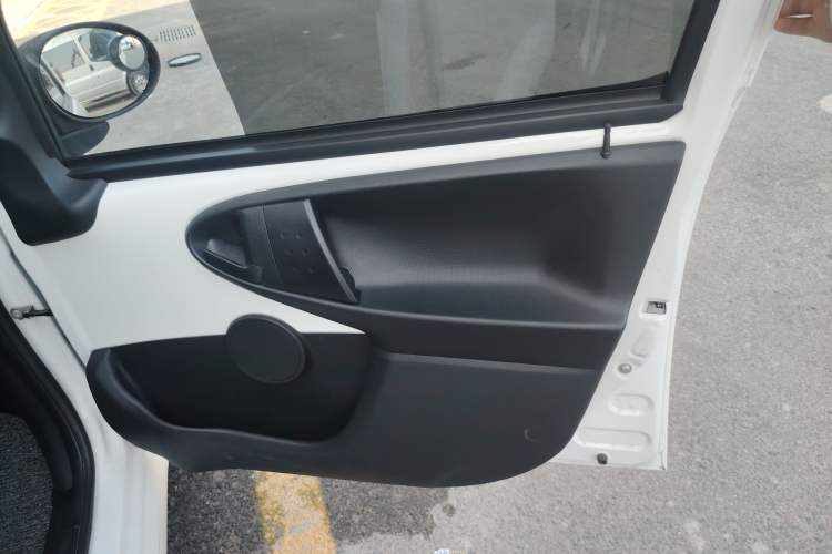 Used BYD e1 2020 Smart Comfort Version Right Front Door Interior