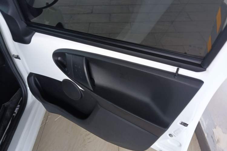 Used BYD e1 2020 Smart Comfort Version Right Front Door Interior