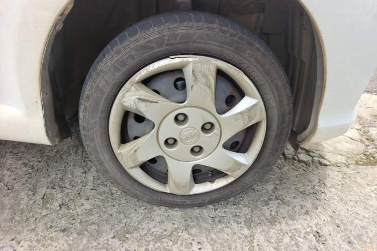 Used BYD e1 2020 Smart Comfort Version Right Front Wheel Hub