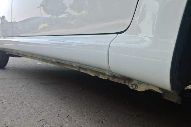 Used BYD e1 2020 Smart Comfort Version Right Side Sill