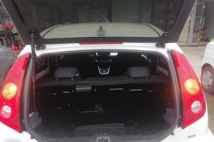 Used BYD e1 2020 Smart Comfort Version Trunk