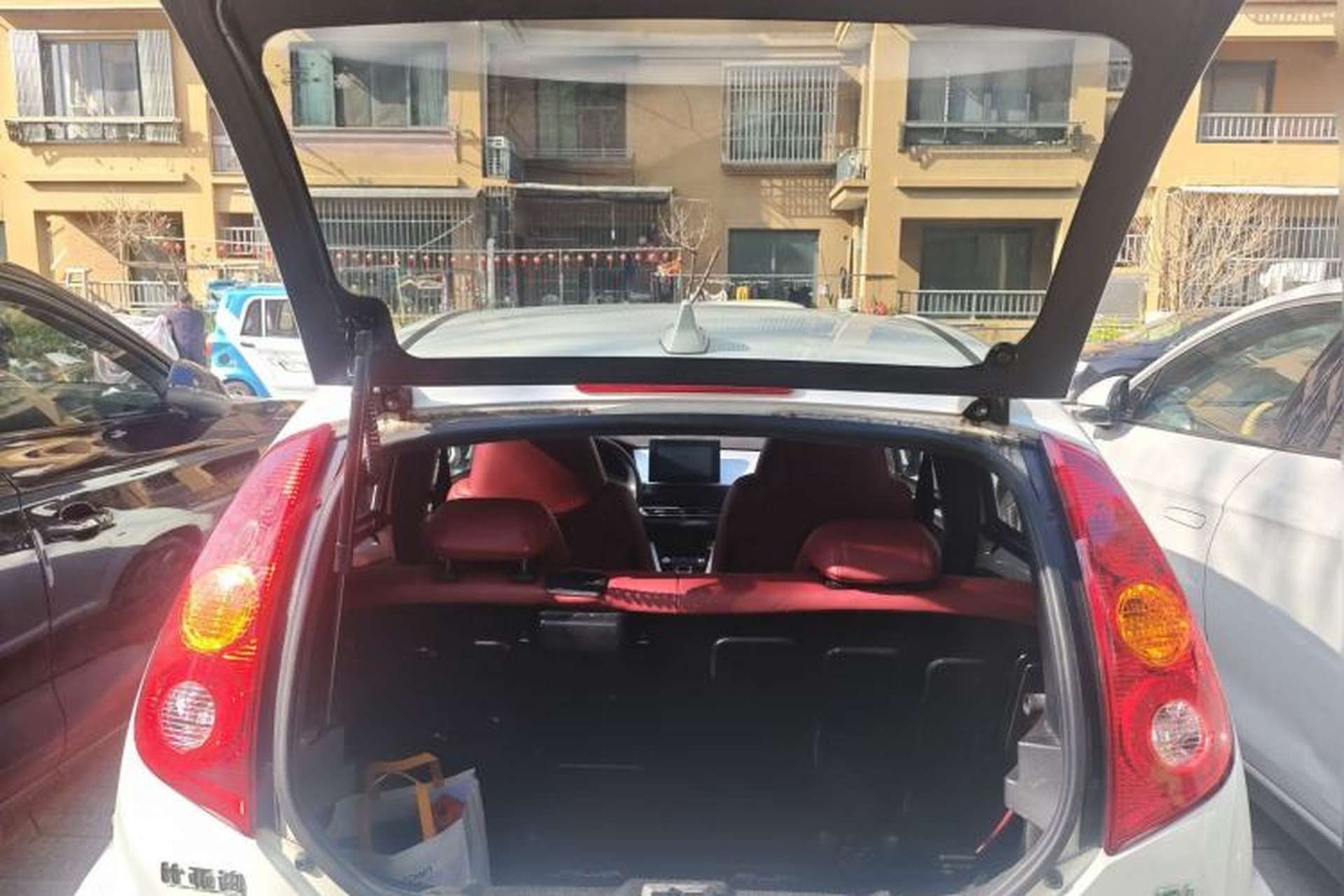 Used BYD e1 2020 Smart Comfort Version Trunk