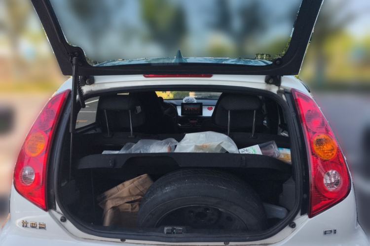 Used BYD e1 2020 Smart Comfort Version Trunk