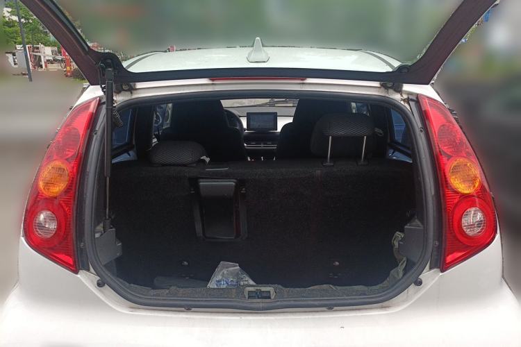 Used BYD e1 2020 Smart Comfort Version Trunk