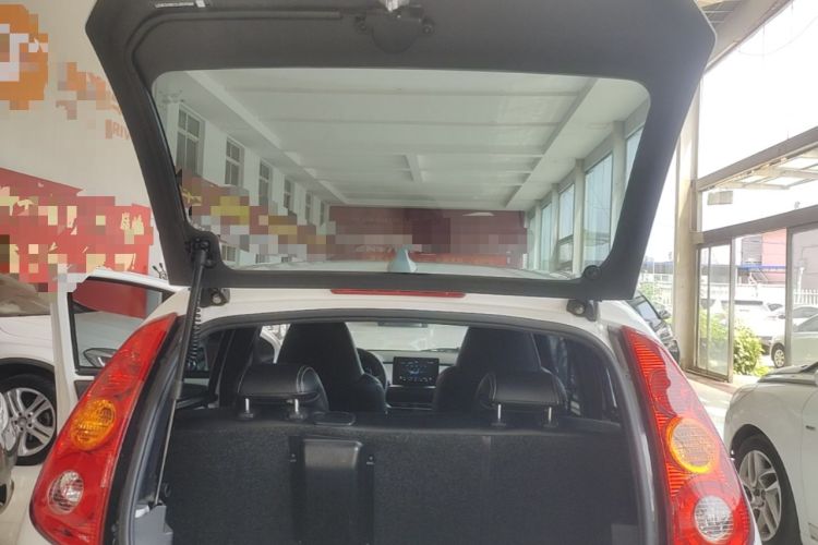Used BYD e1 2020 Smart Comfort Version Trunk