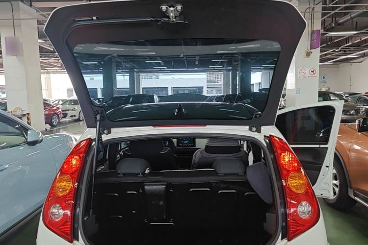 Used BYD e1 2020 Smart Comfort Version Trunk