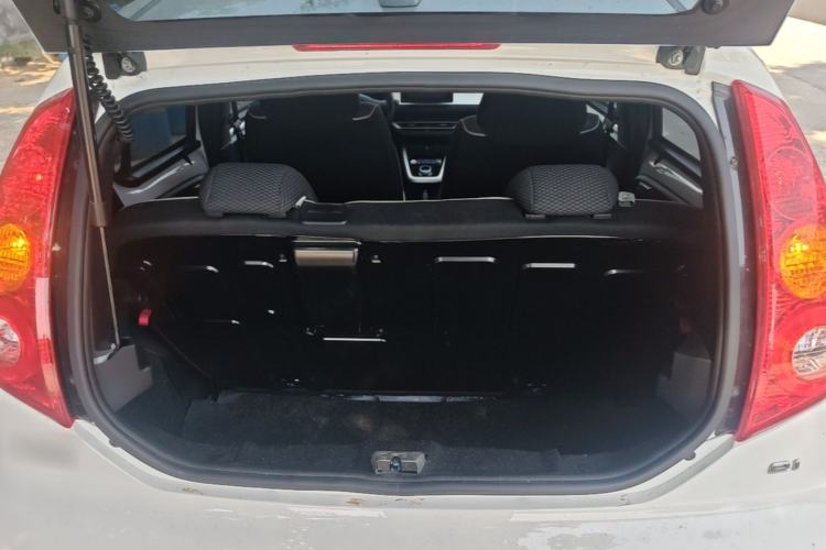 Used BYD e1 2020 Smart Comfort Version Trunk