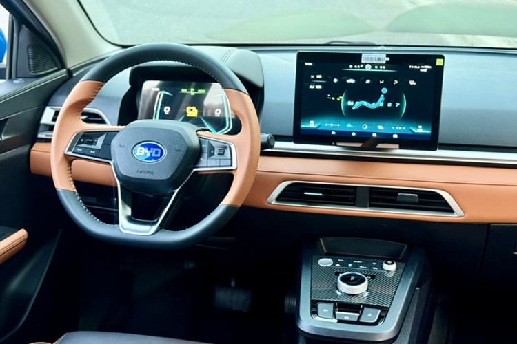 Used BYD e2 2020 Upgraded Version Long-Range Edition Luxury Model Interior 4
