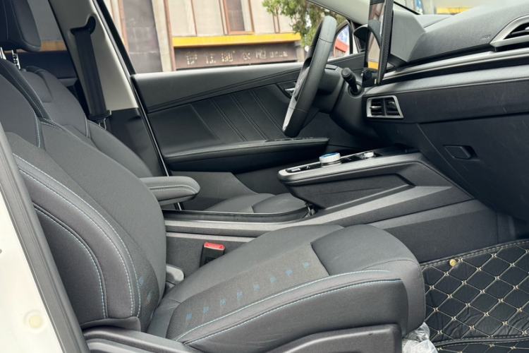 Used BYD e2 2021 Standard Model Interior 3