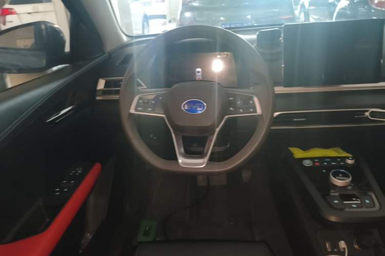 Used BYD e2 2019 Standard Range Model – Smart & Comfortable Version Steering Wheel