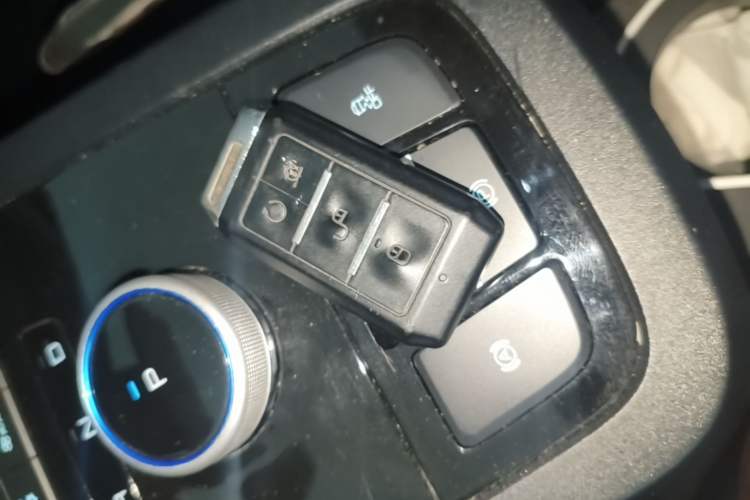 Used BYD e2 2019 Standard Range Model – Smart & Comfortable Version Vehicle Key