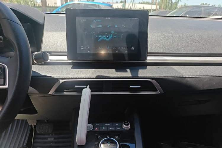 Used BYD e2 2019 Long-Range Version Yao·Luxury Trim Audio And AC Panel
