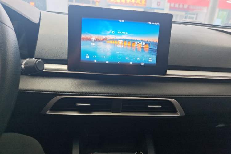 Used BYD e2 2019 Standard Range Model – Smart & Comfortable Version Audio And AC Panel
