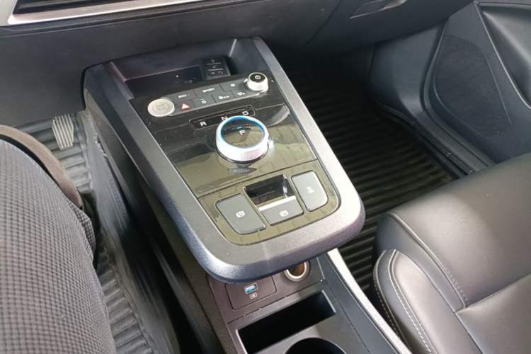 Used BYD e2 2019 Long-Range Version Yao·Luxury Trim Gear Lever