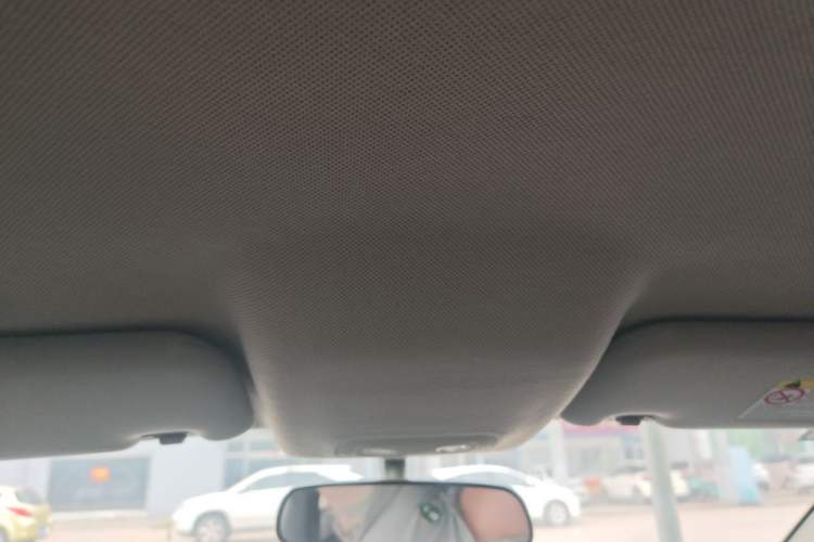 Used BYD e2 2019 Standard Range Model – Smart & Comfortable Version Headliner