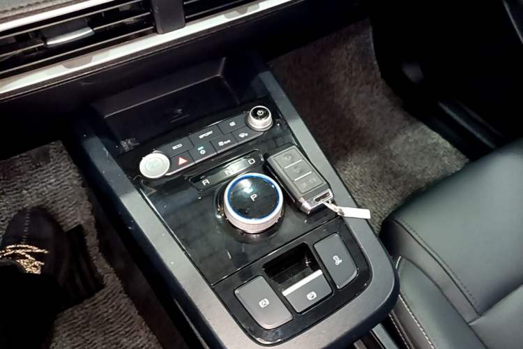 Used BYD e2 2019 Long-Range Version Yao·Luxury Trim Interior 1