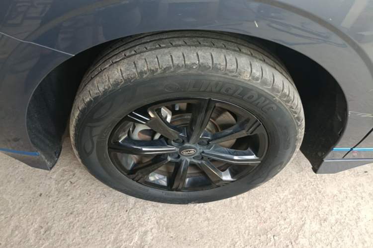 Used BYD e2 2019 Long-Range Version Yao·Luxury Trim Left Front Wheel Hub