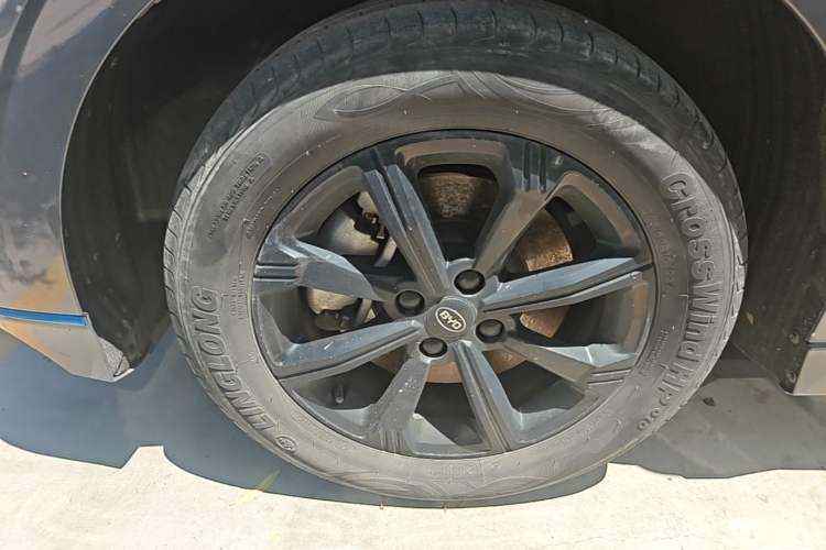 Used BYD e2 2019 Long-Range Version Yao·Luxury Trim Left Front Wheel Hub