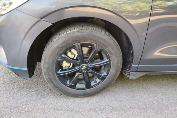 Used BYD e2 2019 Standard Range Model – Smart & Comfortable Version Left Front Wheel Hub