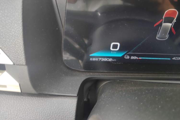 Used BYD e2 2019 Long-Range Version Yao·Luxury Trim Odometer Close Up