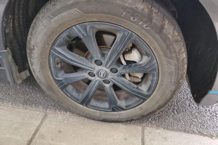 Used BYD e2 2019 Long-Range Version Yao·Luxury Trim Right Front Wheel Hub