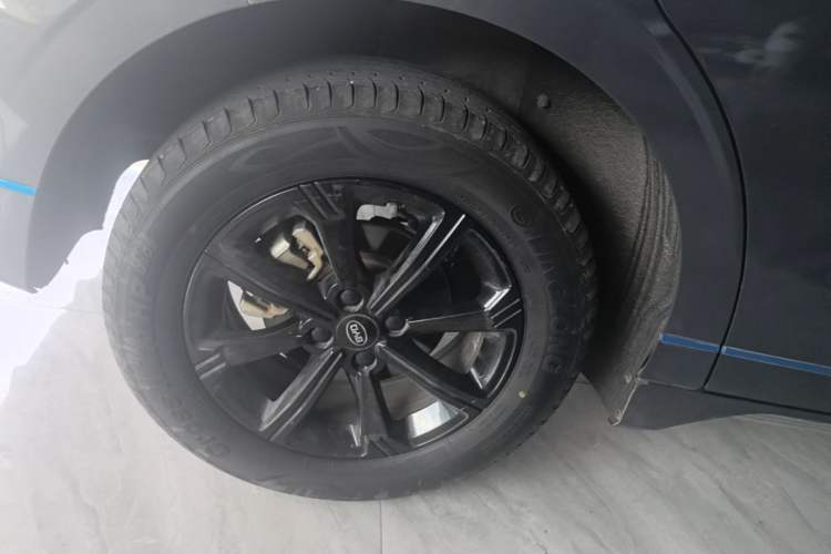 Used BYD e2 2019 Long-Range Version Yao·Luxury Trim Right Rear Wheel Hub