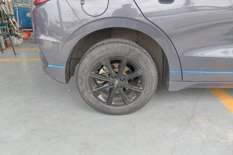 Used BYD e2 2019 Long-Range Version Yao·Luxury Trim Right Rear Wheel Hub