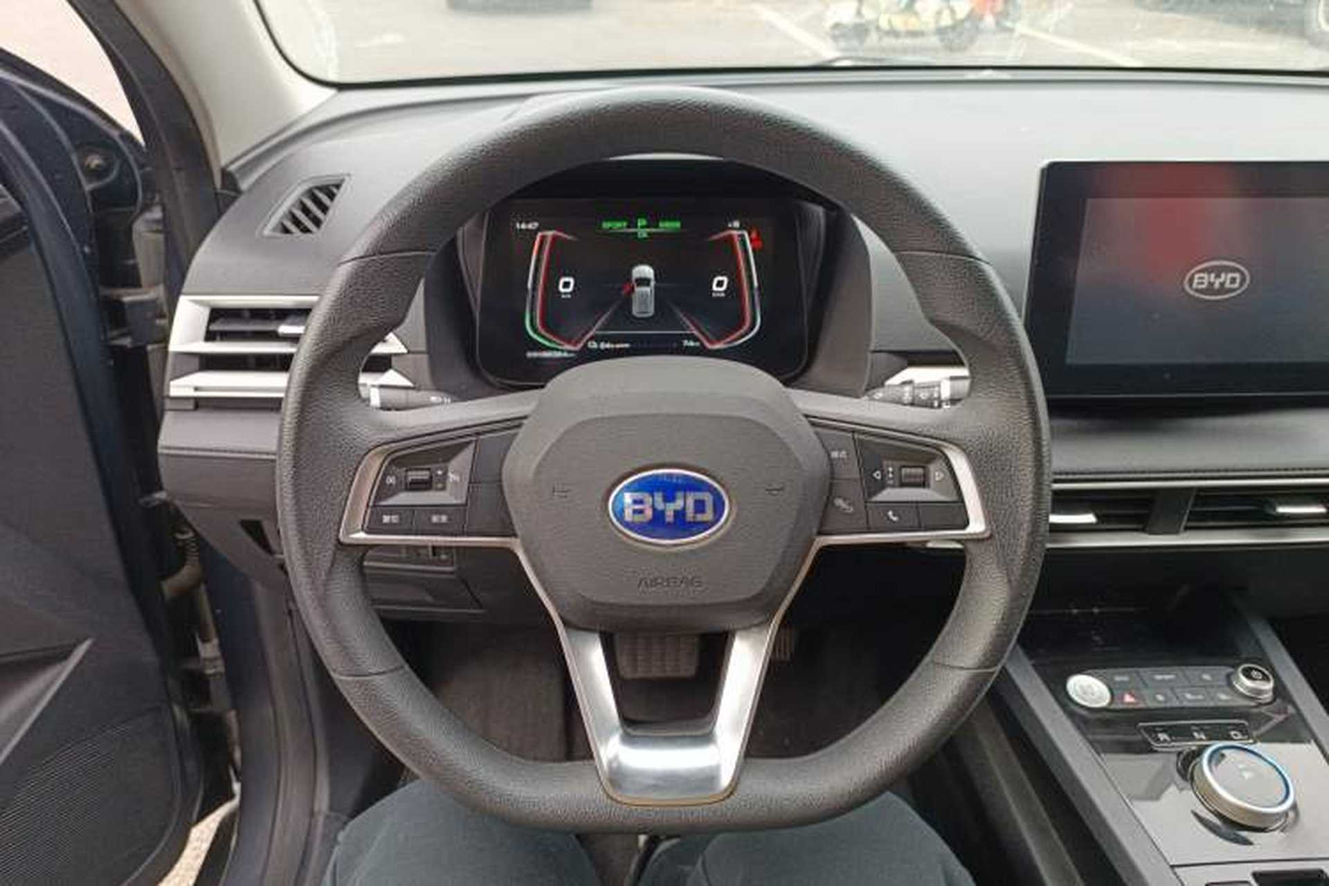 Used BYD e2 2019 Standard Range Model – Smart & Comfortable Version Steering Wheel