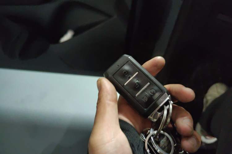 Used BYD e2 2019 Standard Range Model – Smart & Comfortable Version Vehicle Key