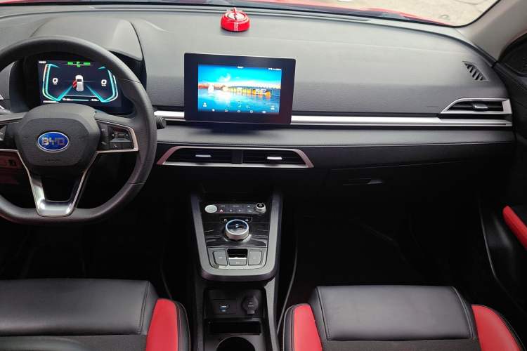 Used BYD e2 2019 Long-Range Version Yao·Luxury Trim Audio And AC Panel
