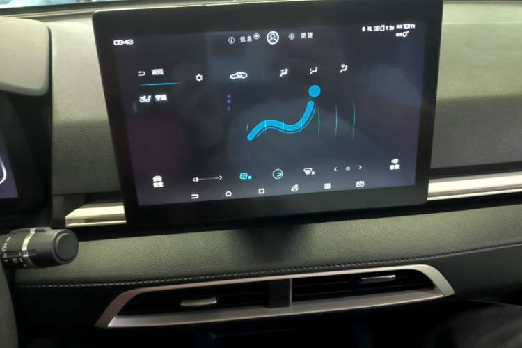 Used BYD e2 2019 Long-Range Version Yao·Luxury Trim Audio And AC Panel