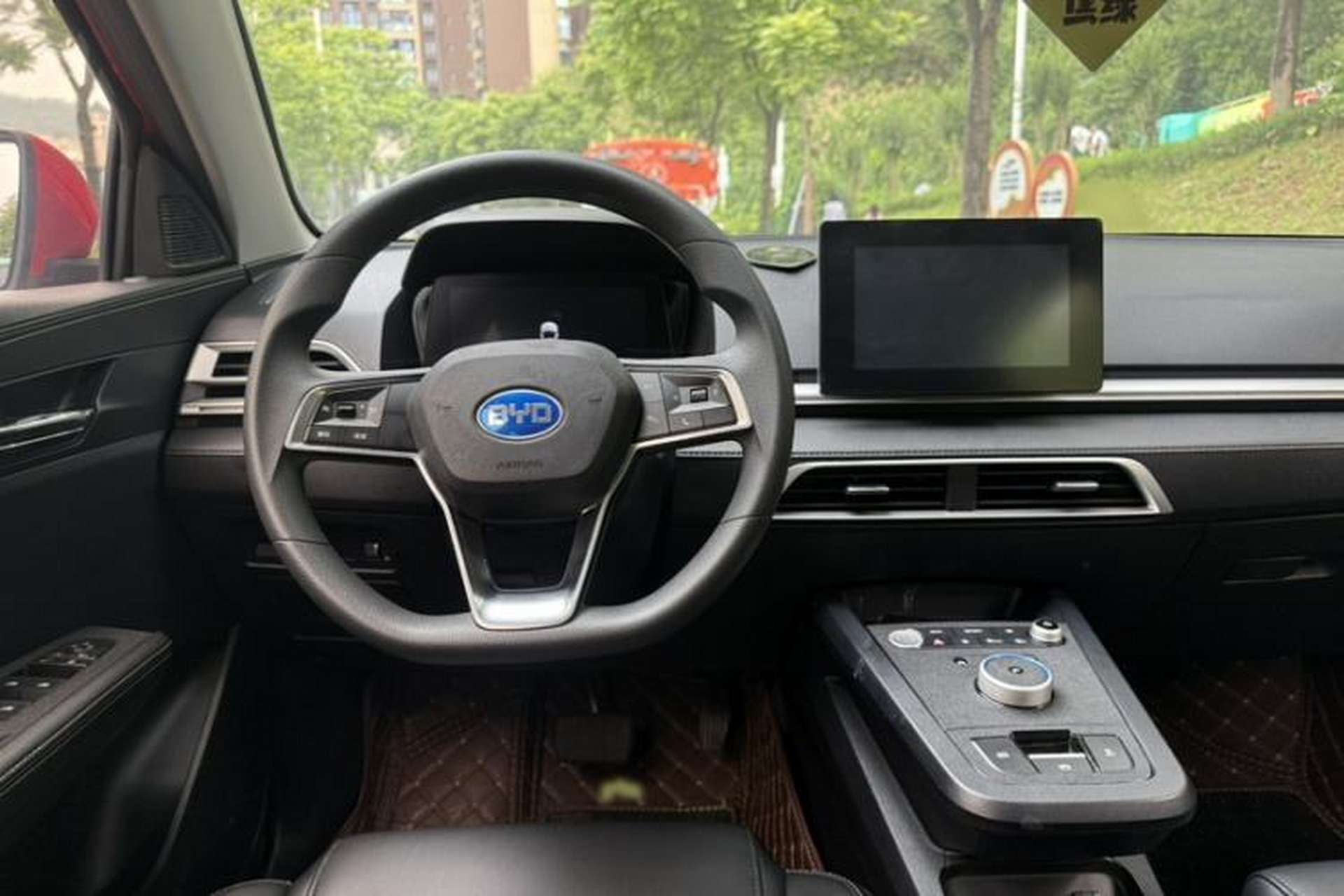 Used BYD e2 2019 Long-Range Version Yao·Luxury Trim Audio And AC Panel