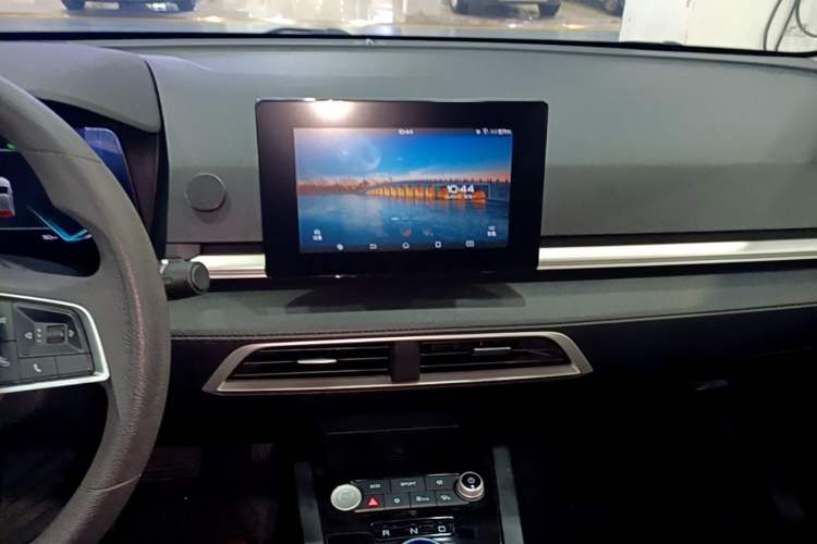 Used BYD e2 2019 Long-Range Version Yao·Luxury Trim Audio And AC Panel