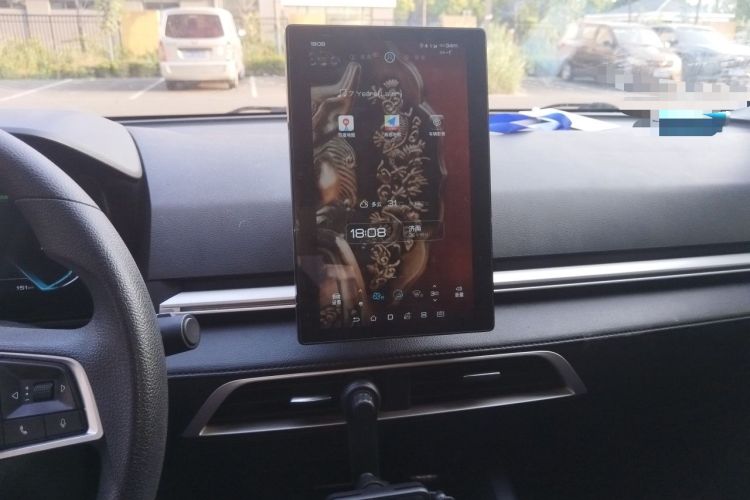 Used BYD e2 2019 Standard Range Model – Smart & Comfortable Version Audio And AC Panel