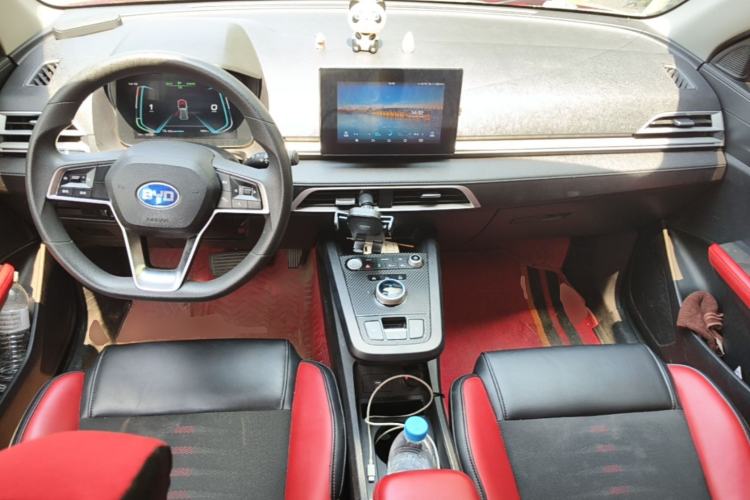 Used BYD e2 2019 Standard Range Model – Smart & Comfortable Version Center Console