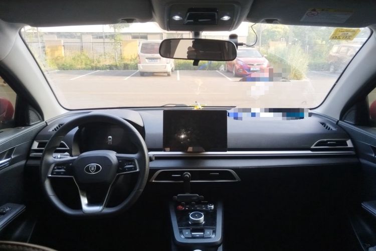 Used BYD e2 2019 Standard Range Model – Smart & Comfortable Version Center Console