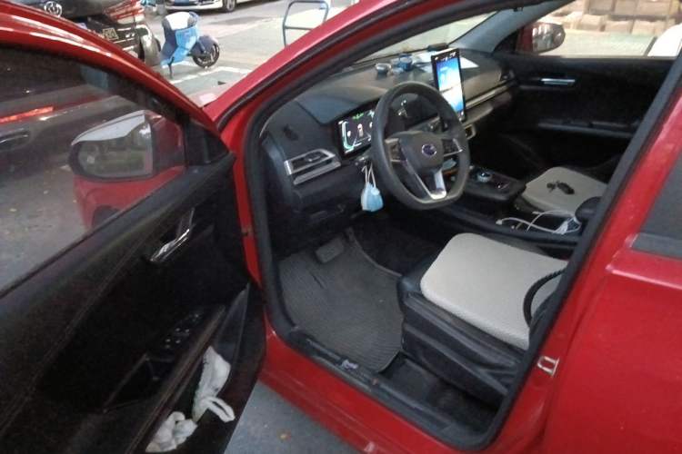 Used BYD e2 2019 Standard Range Model – Smart & Comfortable Version Driver Seat