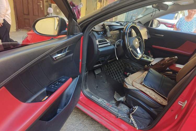Used BYD e2 2019 Standard Range Model – Smart & Comfortable Version Driver Seat